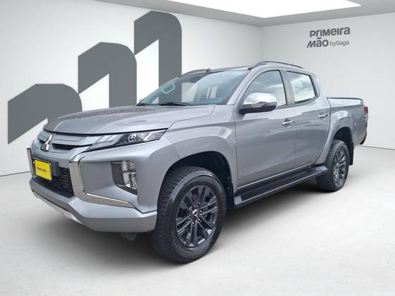 MITSUBISHI L200 TRITON 2.4 16V TURBO DIESEL SPORT HPE CD 4P 4X4 AUTOMÁTICO MITSUBISHI L200 TRITON 2.4 16V TURBO DIESEL SPORT HPE CD 4P 4X4 AUTOMÁTICO